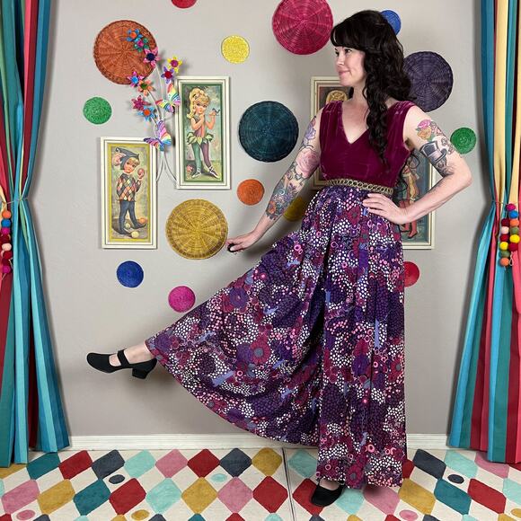 Vintage 1970s Purple Velvet Floral Wide Leg Palazzo Jumpsuit - Picture 5 of 9